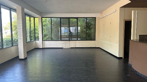 Foto Locale commerciale a Empoli Pozzale - Case Nuove di 300 m² in affitto
