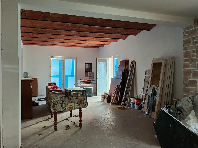 Foto Locale commerciale a Crespina Lorenzana Cenaia di 135 m² con 3 locali