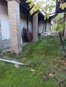 Foto Magazzino a Poggibonsi Centro di 230 m² con 3 locali in vendita