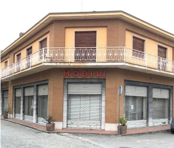Foto Negozio a Mathi di 120 m² con 2 locali in affitto