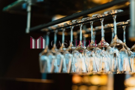 Foto Bar a Pietrasanta di 90 m² con 3 locali in vendita