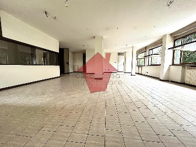 Foto Ufficio a Vinci Spicchio-sovigliana di 188 m² con 5 locali in vendita