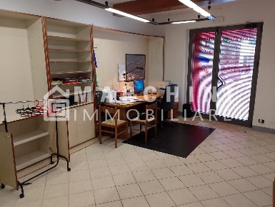Foto Locale commerciale a Lucca San Marco - Acquacalda di 40 m² in affitto