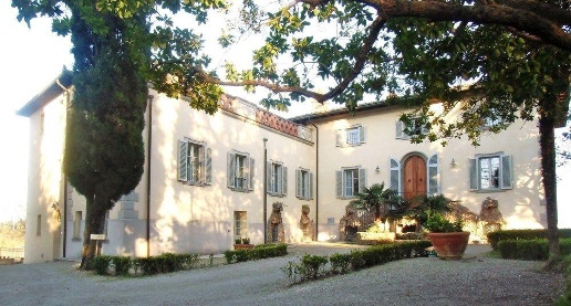 Foto Hotel a San Gimignano Centro di 1360 m² con 38 locali in vendita