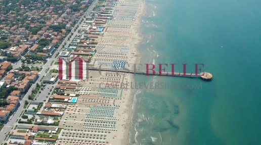 Foto Hotel a Pietrasanta di 550 m² con 24 locali in vendita