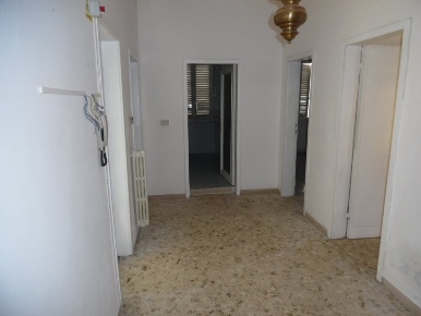 Foto Ufficio a Pontedera Centro di 130 m² con 5 locali in affitto
