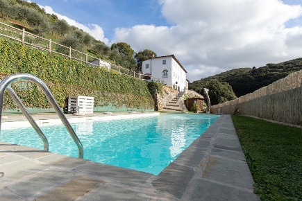 Foto Hotel a Pisa San Francesco di 620 m² con 22 locali in vendita