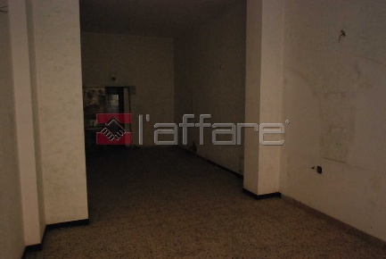 Foto Locale commerciale a Pontedera Centro di 40 m² con 1 locali in vendita