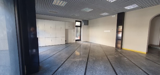 Foto Ufficio a Porcari Centro di 90 m² con 2 locali in affitto