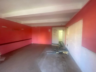Foto Negozio a Capannori Marlia di 105 m² con 4 locali in vendita