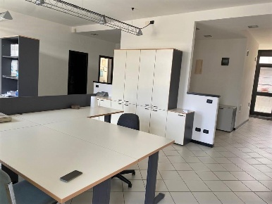 Foto Ufficio a Lucca Sant'Angelo di 167 m² con 9 locali in vendita