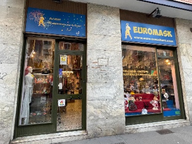 Foto Attività commerciale a Torino Parella di 66 m² con 3 locali in vendita