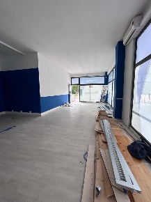 Foto Locale commerciale a Aulla Centro di 250 m² con 2 locali in affitto