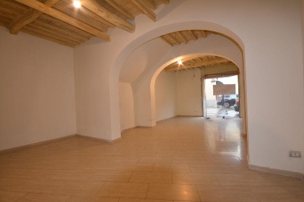 Foto Locale commerciale a Lucca San Marco - Acquacalda di 80 m² in vendita