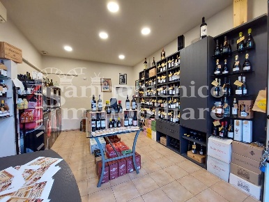 Foto Attività commerciale a Pisa San Francesco di 60 m² con 1 locali