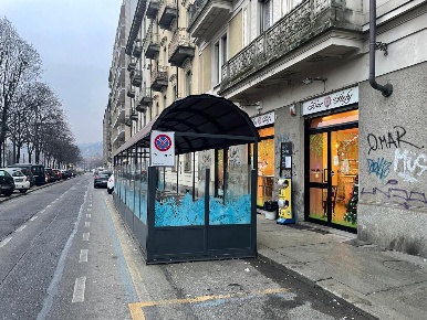 Foto Bar a Torino Vanchiglia di 100 m² con 6 locali in vendita