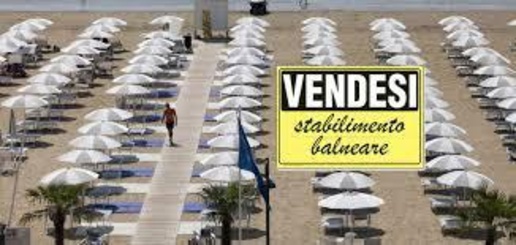 Foto Attività commerciale a Viareggio Centro di 2500 m² con 10 locali