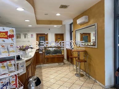 Foto Bar a Massa Centro di 45 m² con 1 locali in vendita