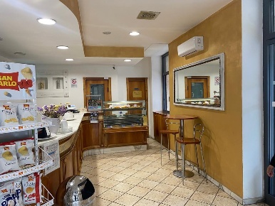 Foto Bar a Massa Centro di 45 m² con 1 locali in vendita