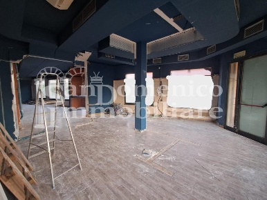 Foto Locale commerciale a Vicopisano Centro di 110 m² con 1 locali