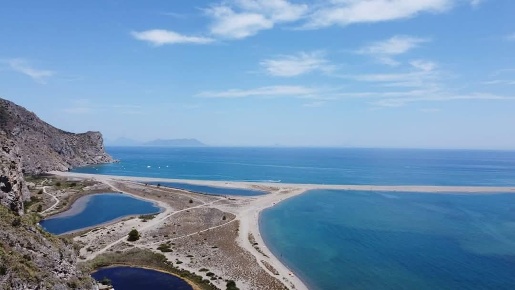 Foto Hotel a Oliveri di 1050 m² con 25 locali in vendita