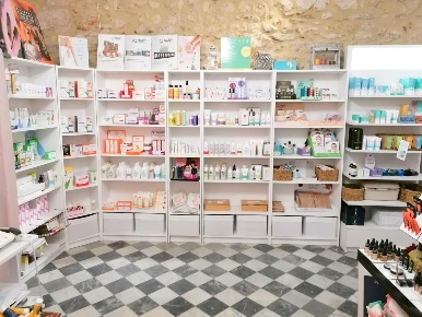 Foto Attività commerciale a Massa Centro di 40 m² con 2 locali in vendita