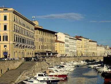 Foto Ufficio a Livorno Via Grande - Piazza della Repubblica di 100 m²