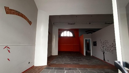 Foto Laboratorio a Lucca Arancio di 130 m² con 2 locali in vendita