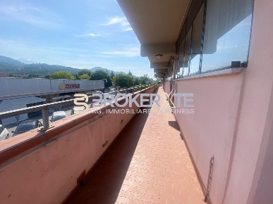 Foto Ufficio a Castelnuovo Magra Colombiera Molicciara di 70 m² in vendita