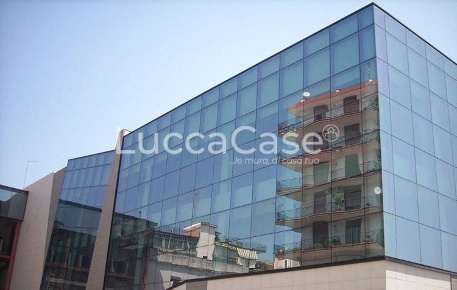 Foto Ufficio a Lucca Sant'Anna di 200 m² con 6 locali in affitto