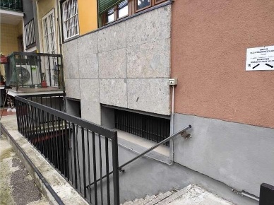 Foto Laboratorio a Cologno Monzese Centro di 201 m² con 1 locali in vendita