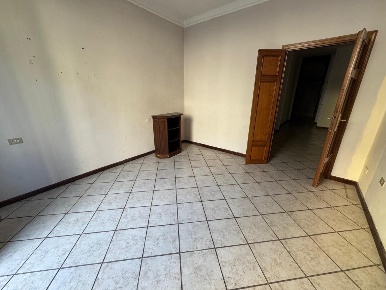Foto Ufficio a Pontedera Centro di 115 m² con 4 locali in affitto