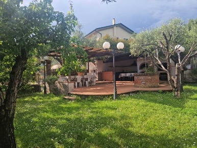 Foto Villa a schiera a Carrara Perticata, Bonascola, Nazzano di 220 m²