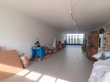 Foto Magazzino a Pontedera Villaggi, Bellaria di 146 m² con 1 locali
