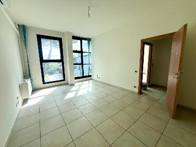 Foto Ufficio a Pontedera Oltrera di 58 m² con 2 locali in vendita