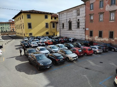 Foto Ufficio a Pisa Santa Maria di 210 m² con 8 locali in vendita
