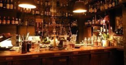 Foto Bar a Pontedera Oltrera di 220 m² con 4 locali in vendita