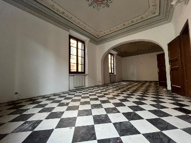 Foto Ufficio a Pontedera Centro di 470 m² con 20 locali in affitto