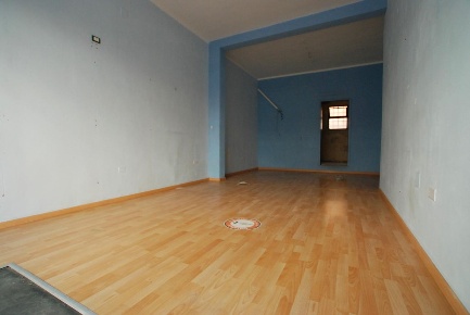 Foto Locale commerciale a Pontedera Centro di 50 m² con 1 locali in affitto