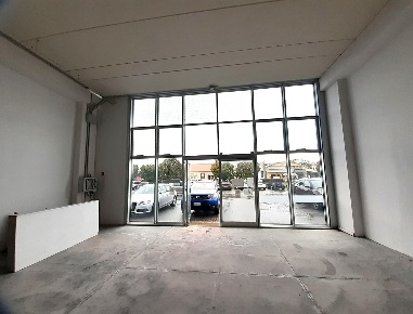 Foto Locale commerciale a Pontedera Villaggi, Bellaria di 160 m² in affitto