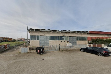 Foto Laboratorio a Bientina di 174 m² con 1 locali in vendita
