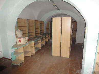 Foto Locale commerciale a Peccioli Centro di 65 m² con 2 locali in vendita