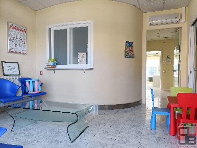 Foto Ufficio a Empoli Stazione - Agenzia delle Entrate di 150 m² in vendita