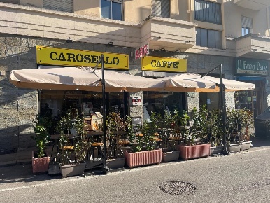 Foto Bar a Torino Nizza Millefonti di 110 m² con 5 locali in vendita