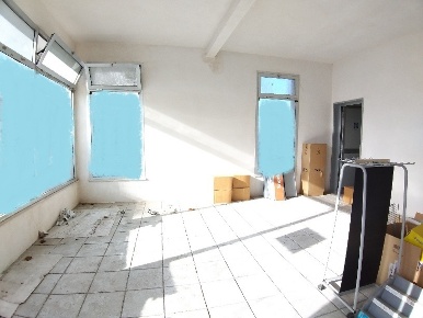 Foto Locale commerciale a Cascina Navacchio Sud di 40 m² con 2 locali