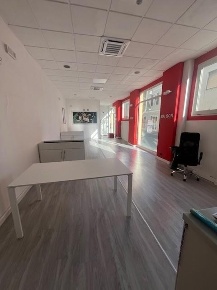 Foto Ufficio a Sarzana Centro di 80 m² con 2 locali in affitto