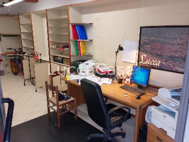 Foto Locale commerciale a Lucca San Marco - Acquacalda di 40 m² in affitto