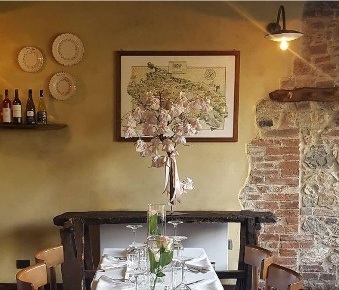 Foto Ristorante a Siena di 300 m² con 7 locali in vendita
