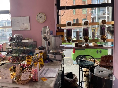 Foto Bar a Torino Lucento di 58 m² con 4 locali in vendita