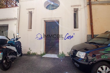 Foto Magazzino a Livorno Coteto di 50 m² con 1 locali in vendita